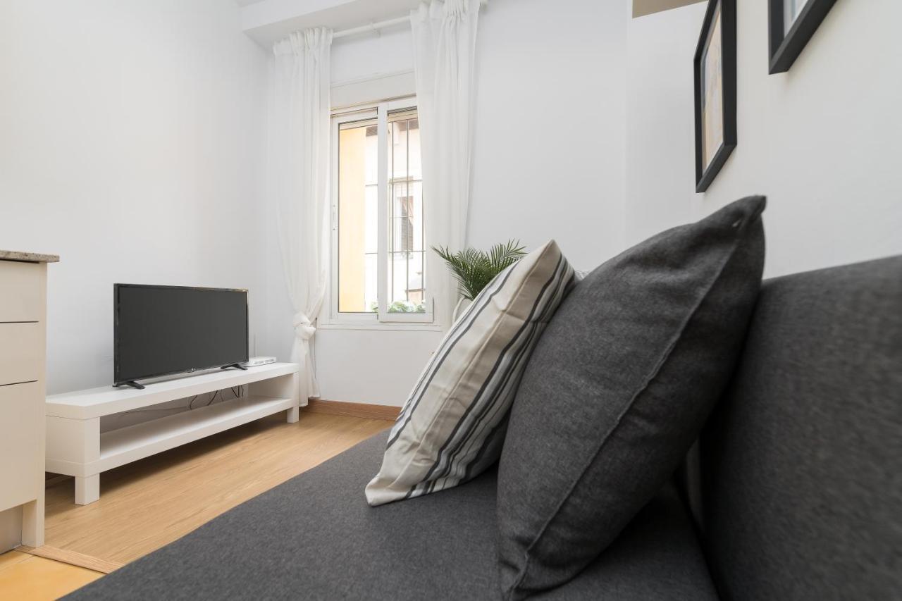 Precioso Apartamento Con Habitacion Separada En Centro Historico De Malaga Exterior photo